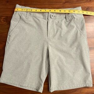 Boys Size 14 Grey Wrinkle Resistant Shorts | Cat & Jack